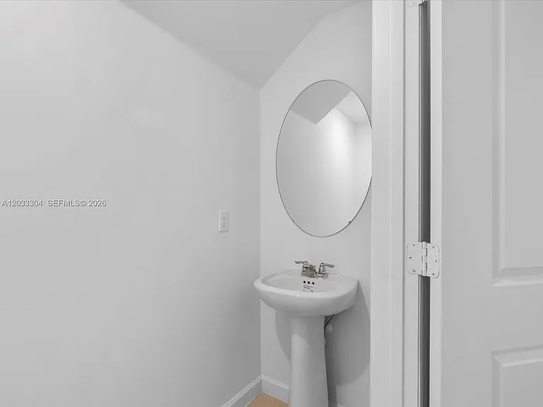106 SW 184th Pl #106 — Photo 14
