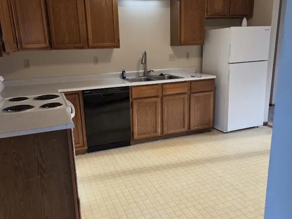1407 12th Ave, Kearney, NE 68845