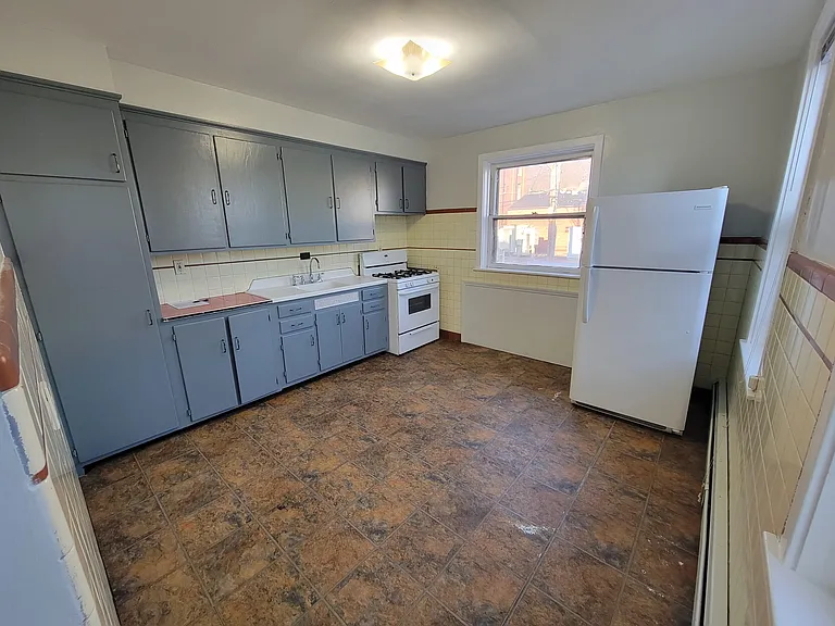 733 N 9th St #2R — Photo 6