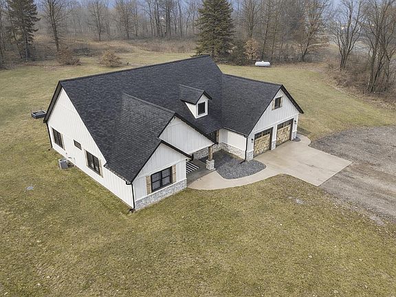 4th image of 15068 Mohney Lake Rd