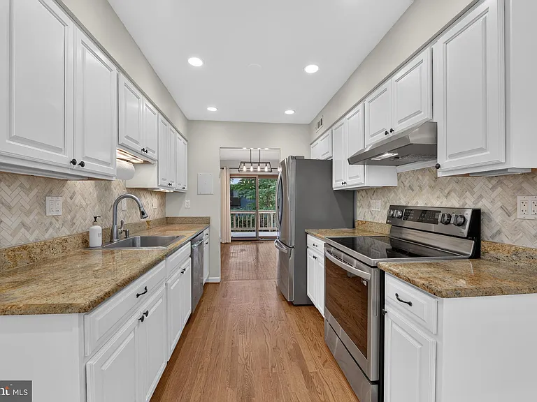 2031 Sarazen Pl — Photo 9