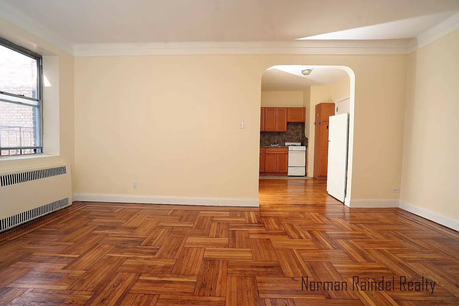 1675 East 18th Street — Photo 1