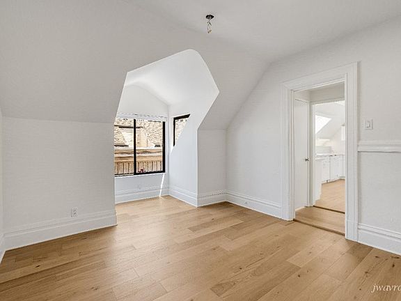4th image of 2457 Post St Unit A