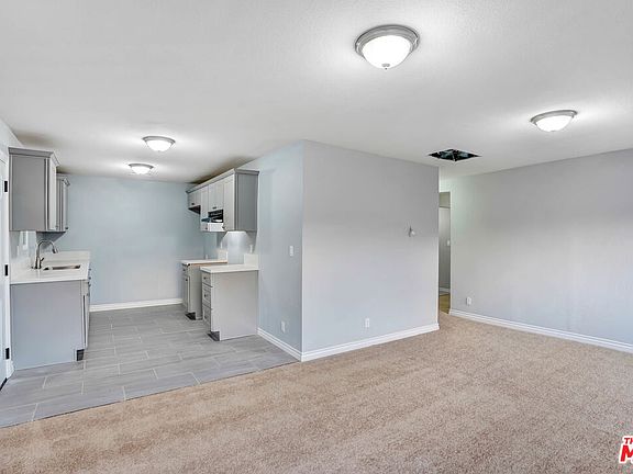 4th image of 23543 Elsinore Ln