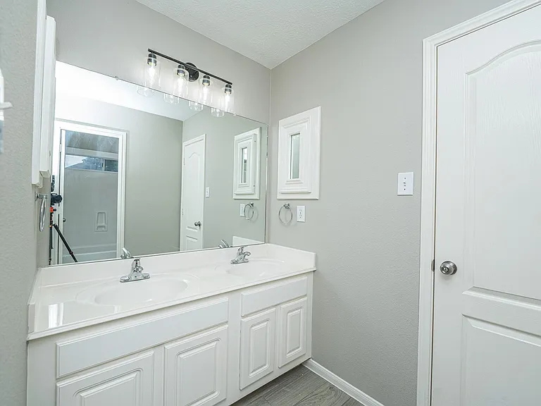406 N Marathon Way — Photo 9