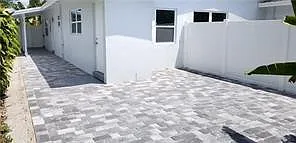 1 bed, 1.0 bath, 650 sqft, $2,200 — Photo 3