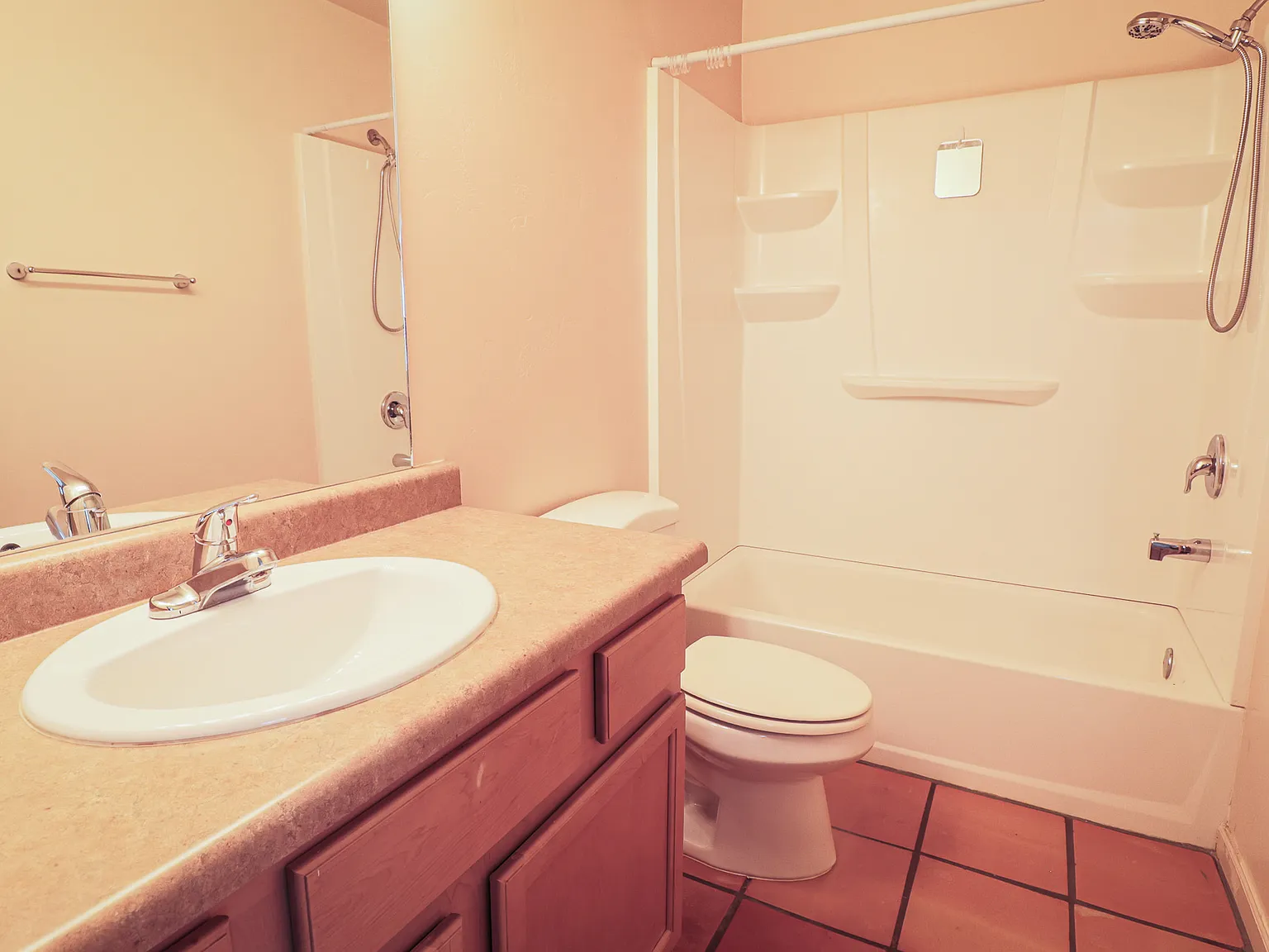 2589 E Cactus Rd — Photo 4