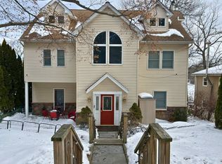 1 Hillside Rd, Denville, NJ 07834