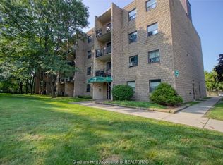 130 Park Ave E #404, Chatham Kent, ON N7M3V6