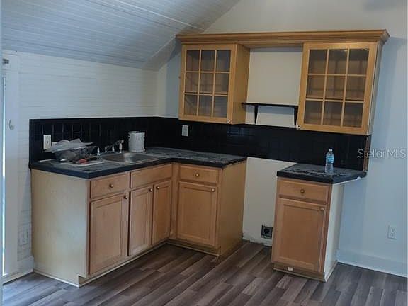 5th image of 7306 Earlwood Ave #5