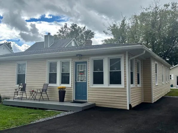 613 Charles Ave, Deale, MD 20751