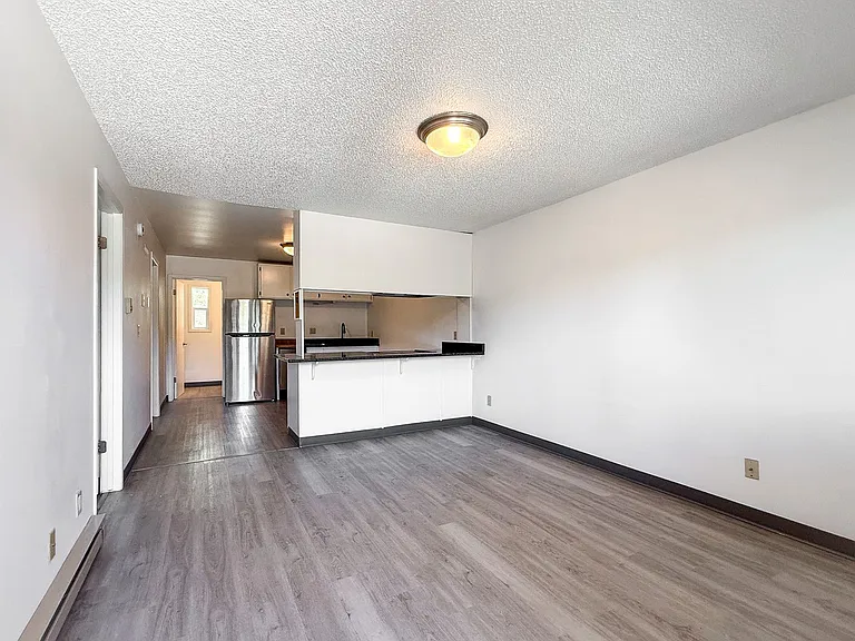 Latah Apartments — Photo 13