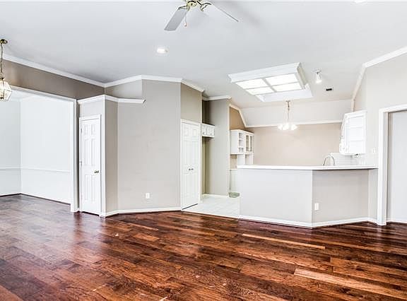 3rd image of 4225 Stanton Blvd
