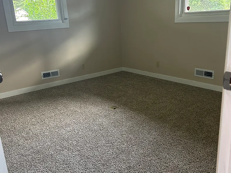 503 Ann Ct — Photo 4