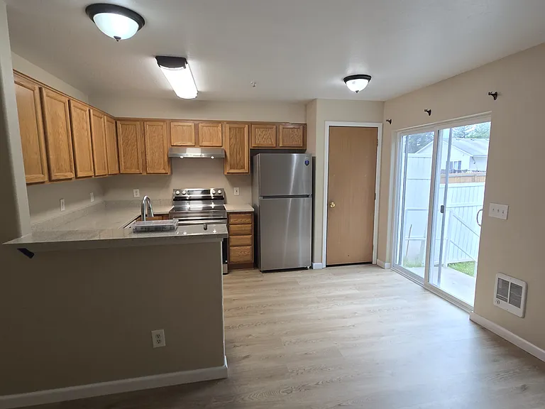 1803 N Spokane St — Photo 3