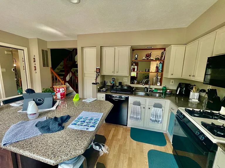425 Parkridge Ln — Photo 7