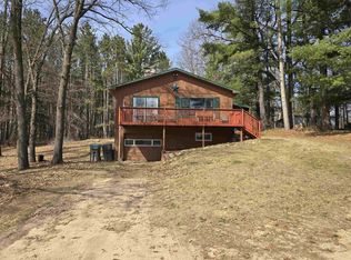 834 N Lake St, Hancock, WI 54943