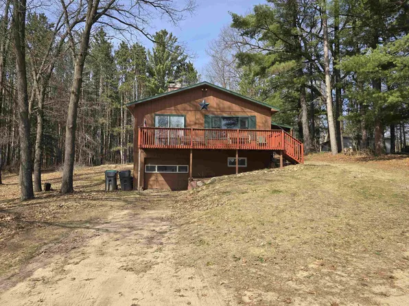 834 N Lake St, Hancock, WI 54943