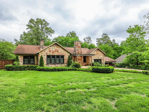 602 Woodland Dr, Paducah, KY 42001