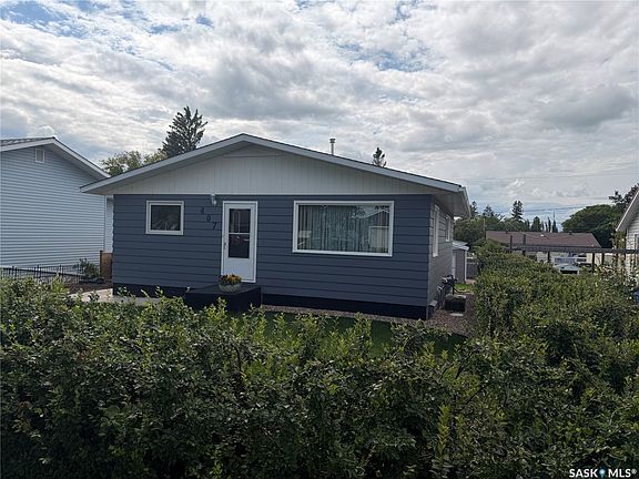 2nd image of 407 5th Street E