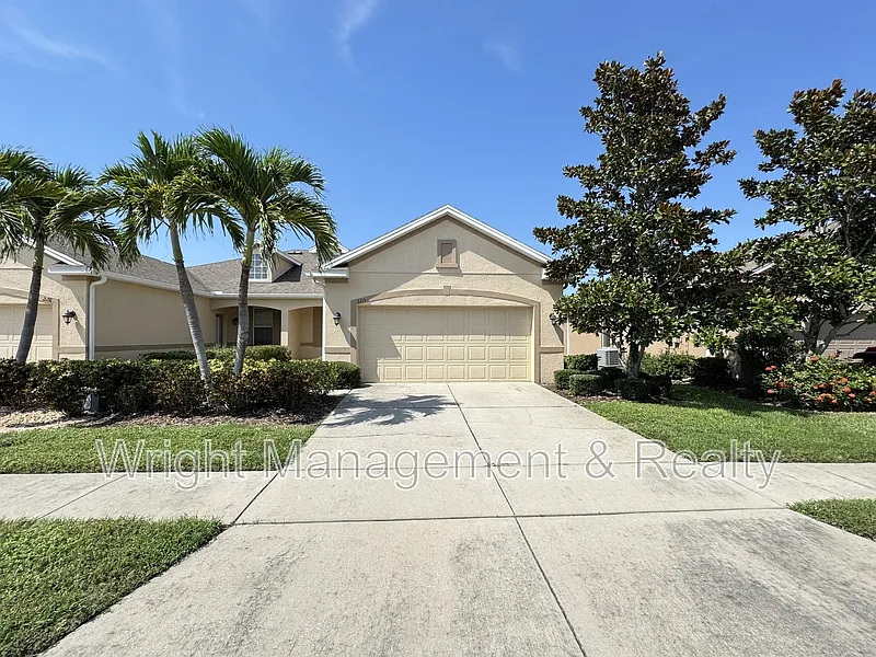 2215 Parrot Fish Dr