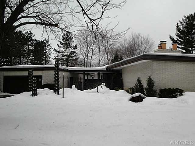 1st image of 303 Sunset Dr