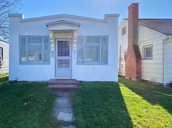 611 W 2nd St, Medford, OR 97501