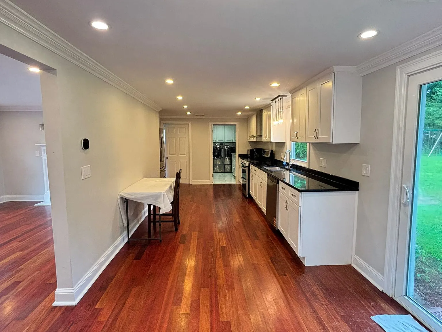 4 bed, 1.5 bath, $4,000 — Photo 4
