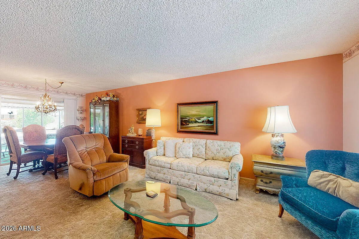 3 bed, 2.0 bath, 1160 sqft, $2,500 — Photo 3