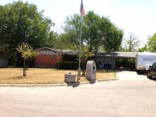 1st image of 4 Gillen Ct