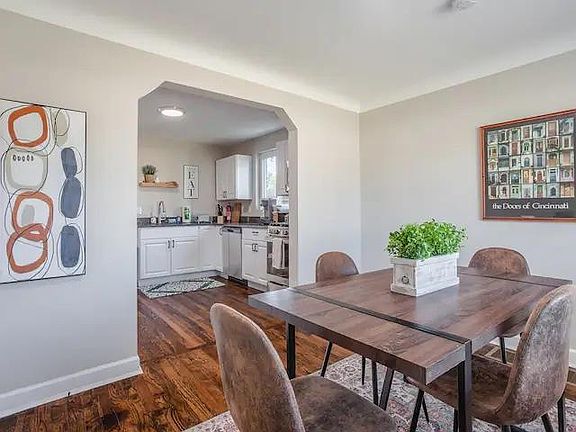 4th image of 3866 Kilbourne Ave #1