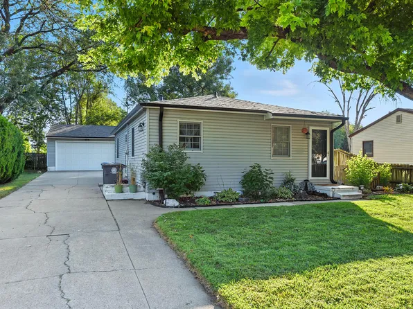 1327 Westside Dr, Council Bluffs, IA 51501