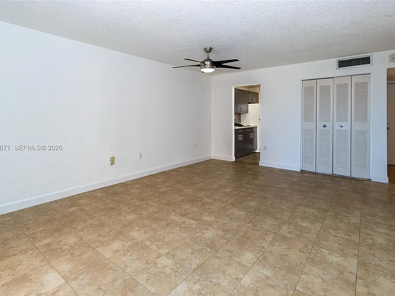 10500 SW 108th Ave #B414 — Photo 27