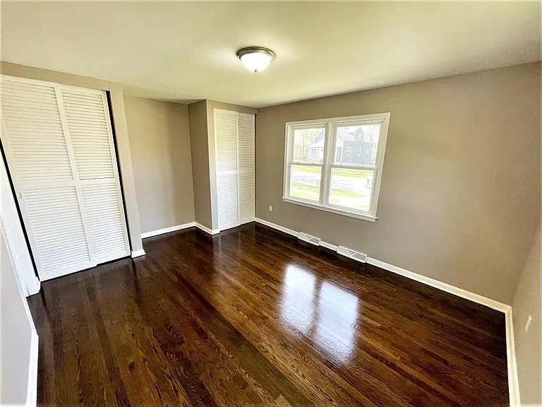 1749 Cleveland St — Photo 6