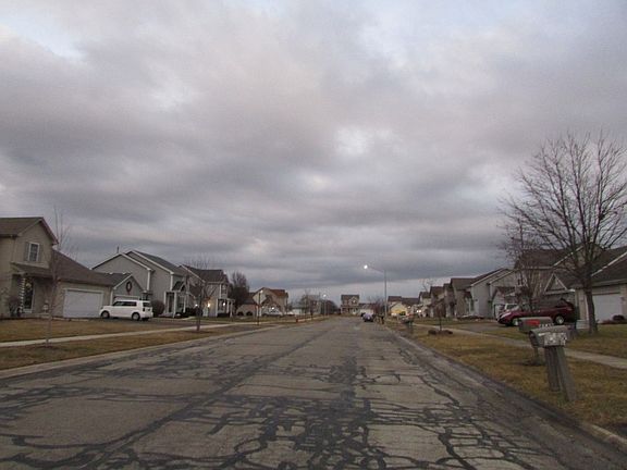 4th image of 4558 W Tulip Ave