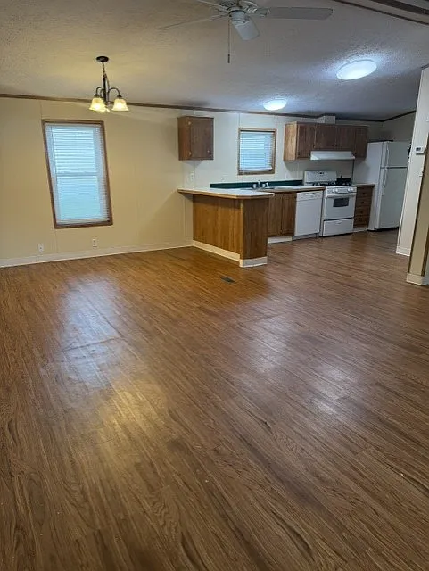 3 bed, 1248 sqft, $1,575 — Photo 4