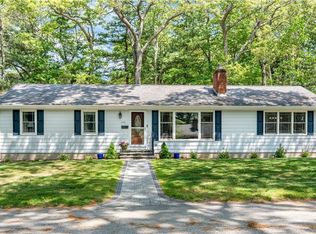190 Brookhaven Rd, North Kingstown, RI 02852