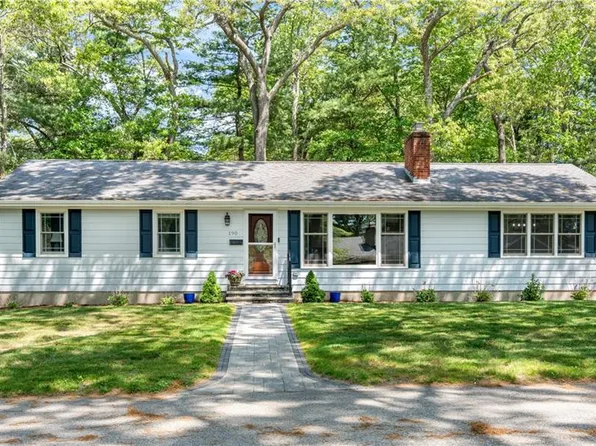 190 Brookhaven Rd, North Kingstown, RI 02852