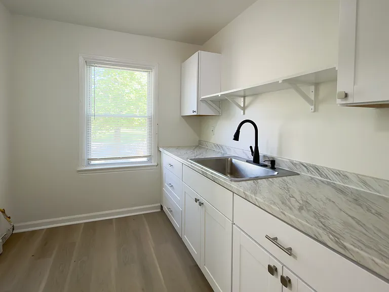 18581 Pierson St — Photo 2