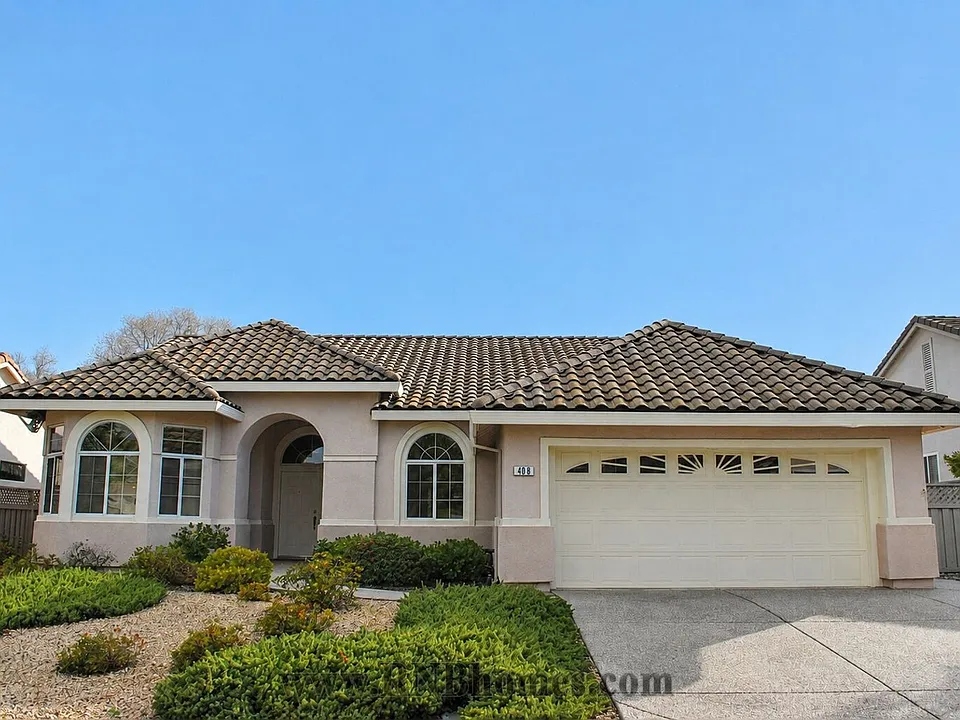 408 Angelrock Ct