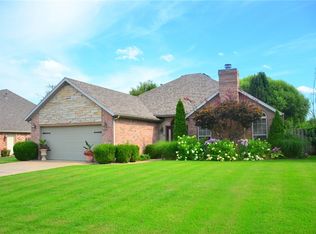 787 Chateau Ave, Springdale, AR 72764