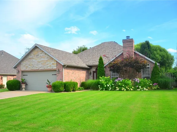 787 Chateau Ave, Springdale, AR 72764
