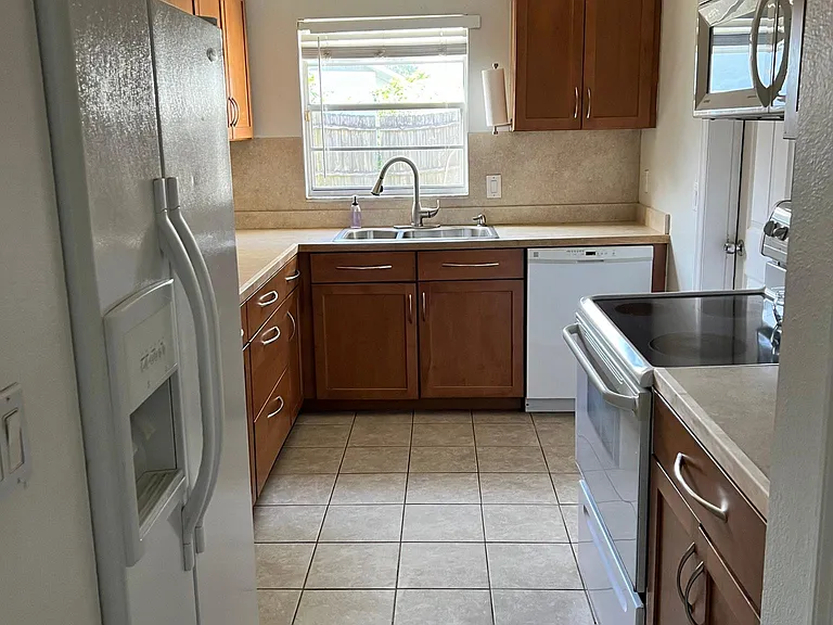 5801 Marble Ct — Photo 6