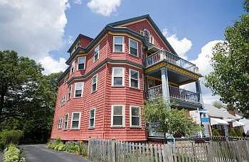 2nd image of 721 Hyde Park Ave