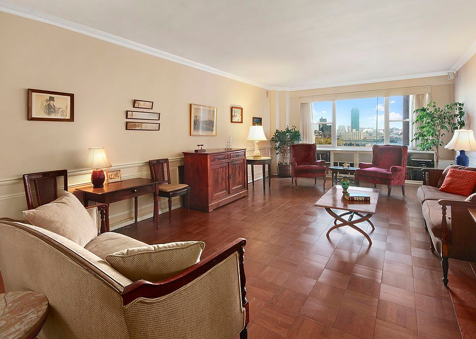 1st image of 12 Beekman Pl APT 10C