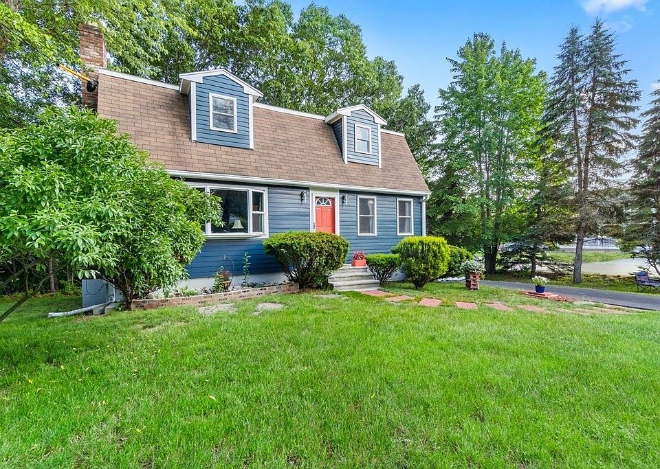 412 Village St, Millis, MA 02054 Zillow