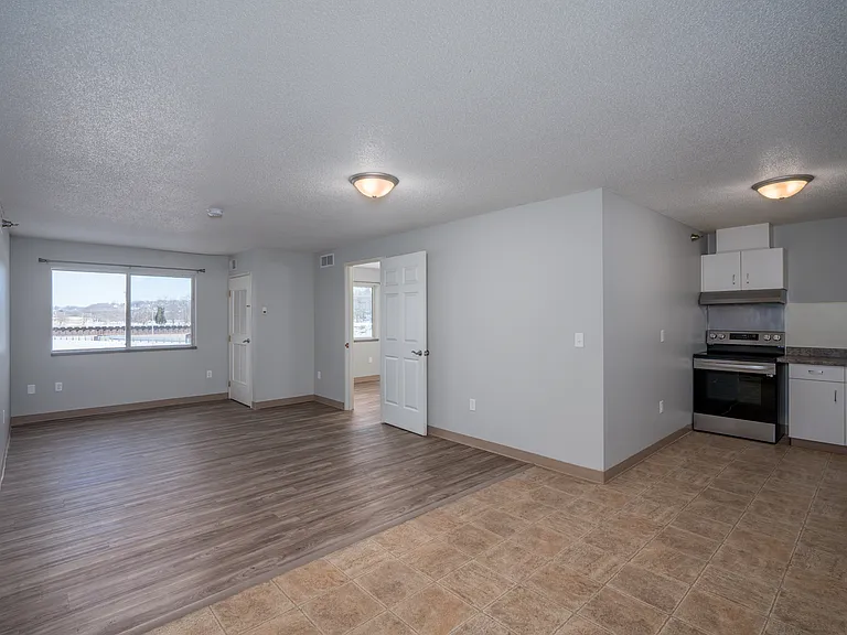 The Riverview — Photo 27