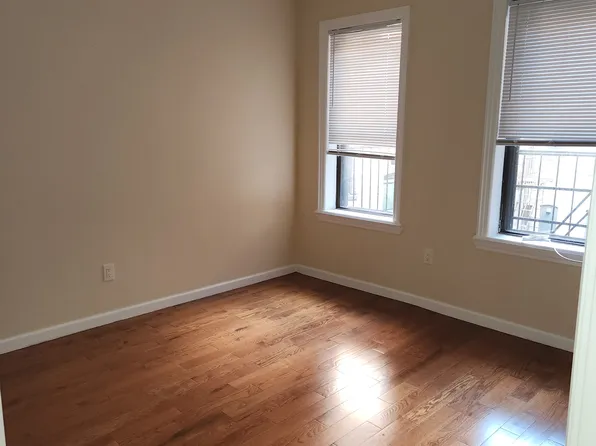 2695 Kennedy Boulevard image 11 of 26