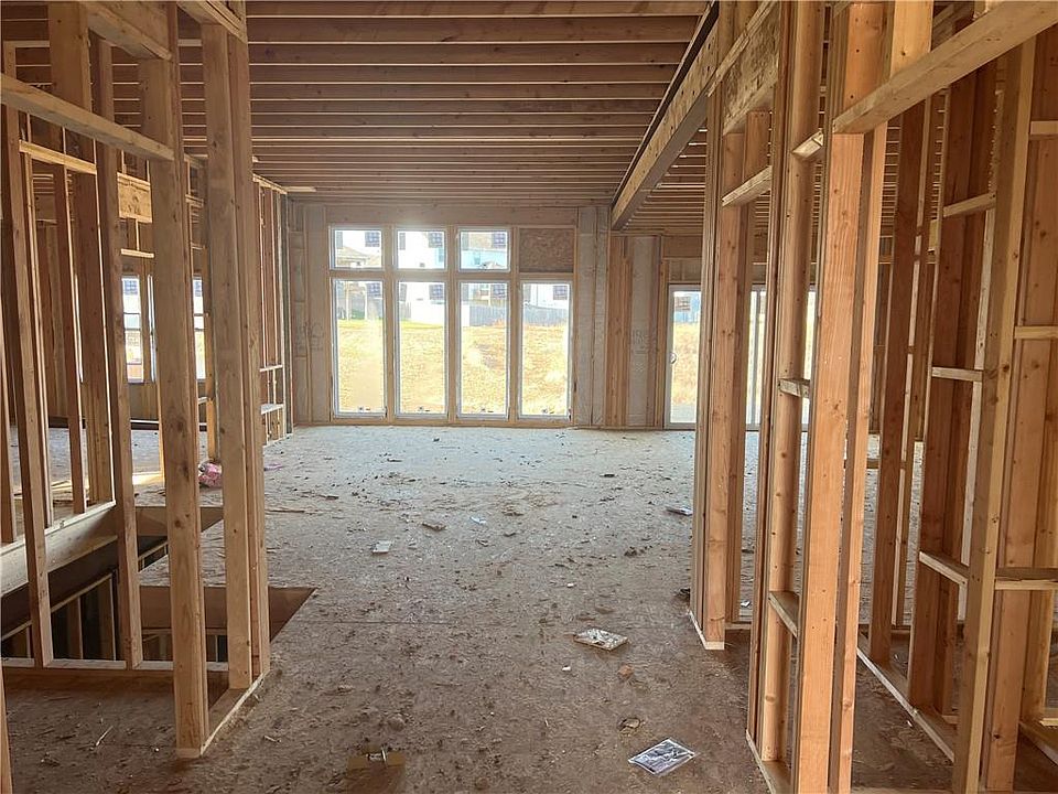 2nd image of 8816 N Elmwood Ave