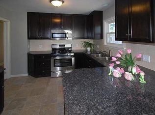 135 Butler Ave E, West Saint Paul, MN 55118